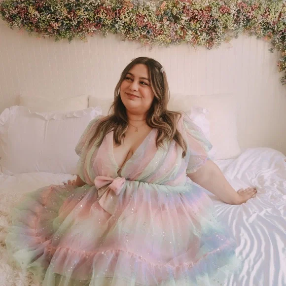 Unique Vintage Colorful Skirt Set with Flowy Design - Picture 2 of 3